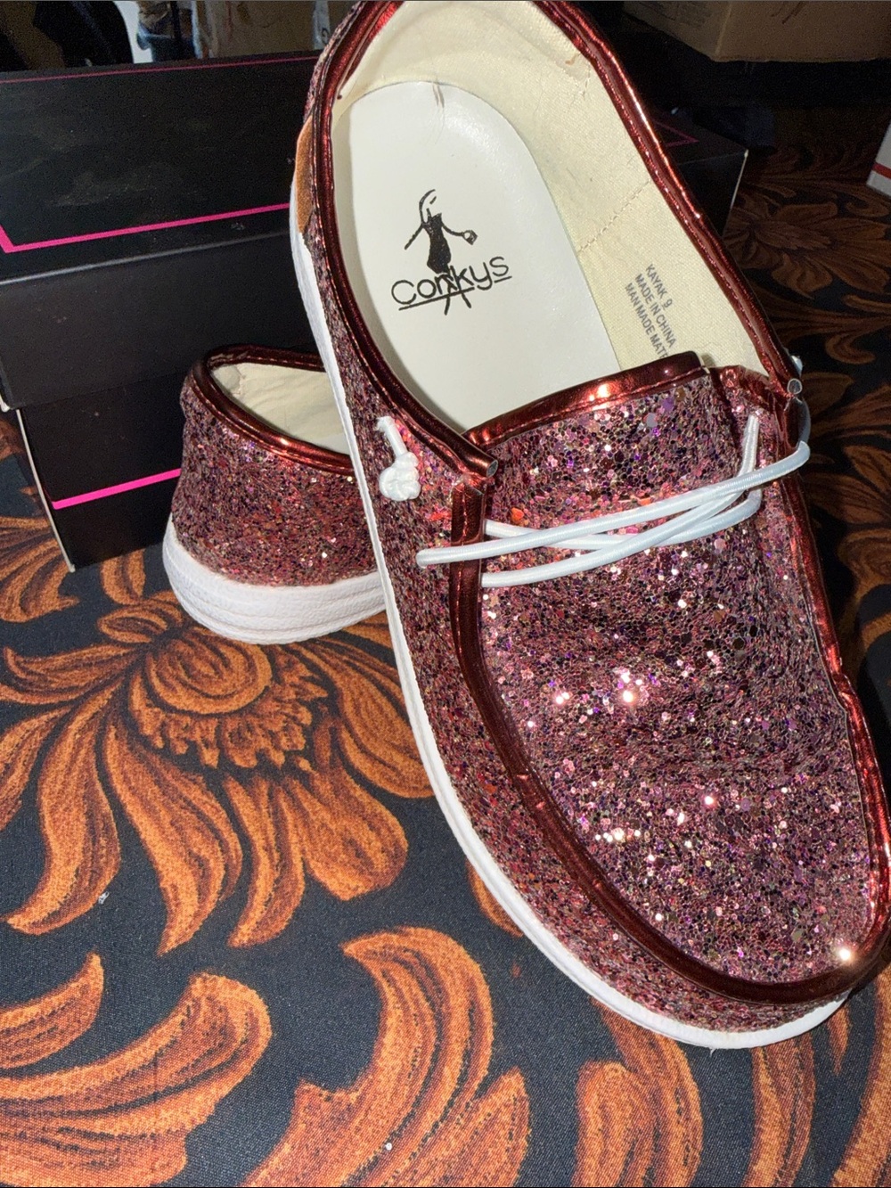 NWT Women’s Size 9 Corkys Women's Rose Glitter Slip-On Moccasins
